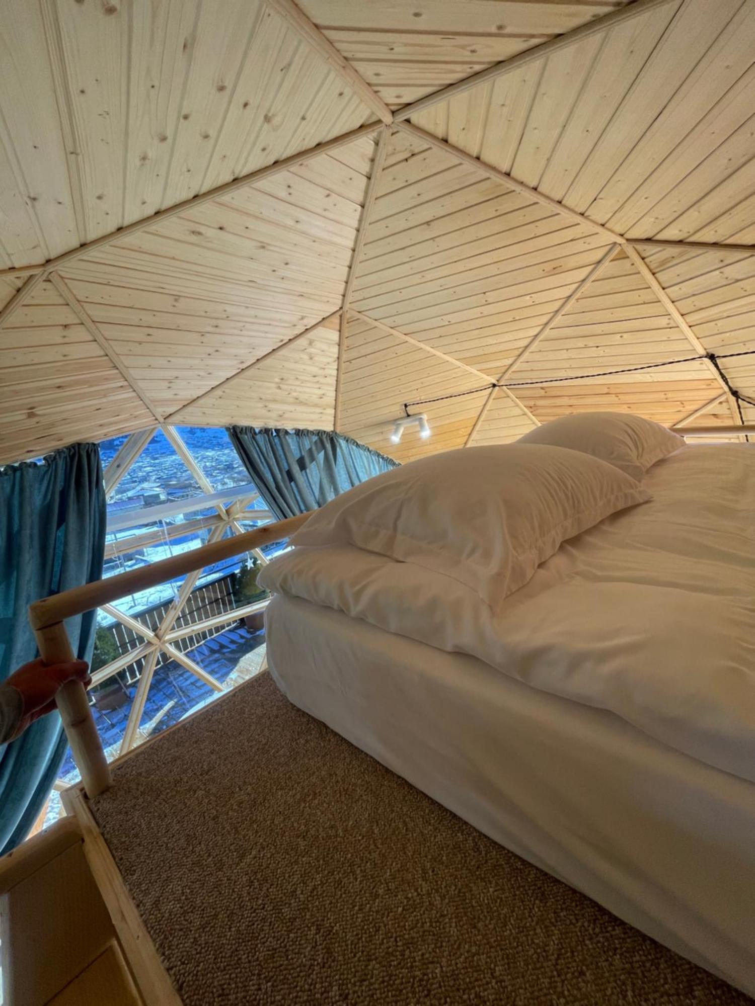 Gabua Glamping Villa Kazbegi Luaran gambar