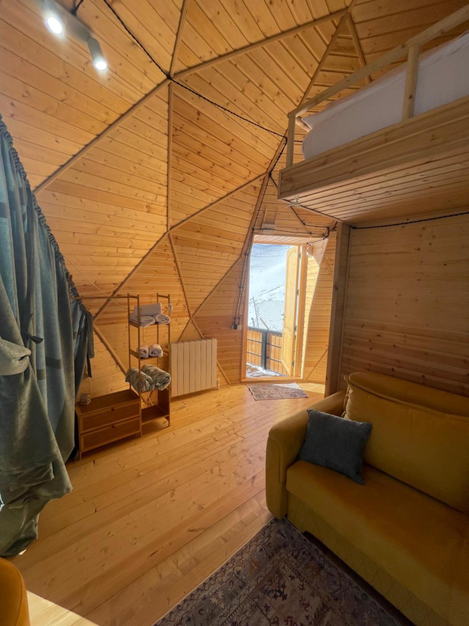 Gabua Glamping Villa Kazbegi Luaran gambar