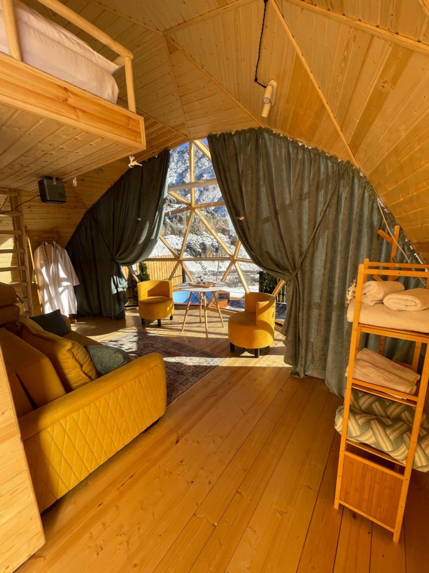 Gabua Glamping Villa Kazbegi Luaran gambar