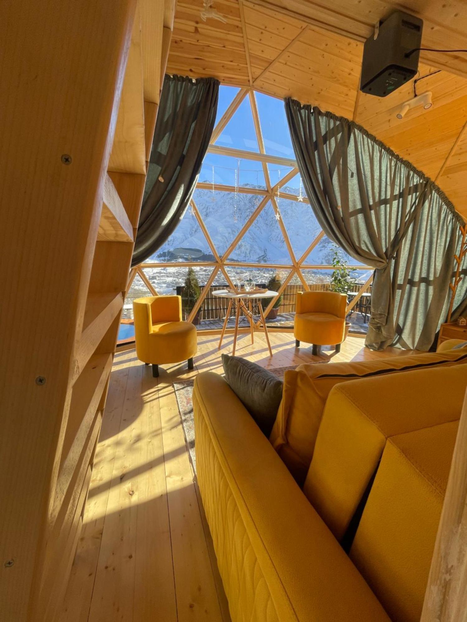Gabua Glamping Villa Kazbegi Luaran gambar