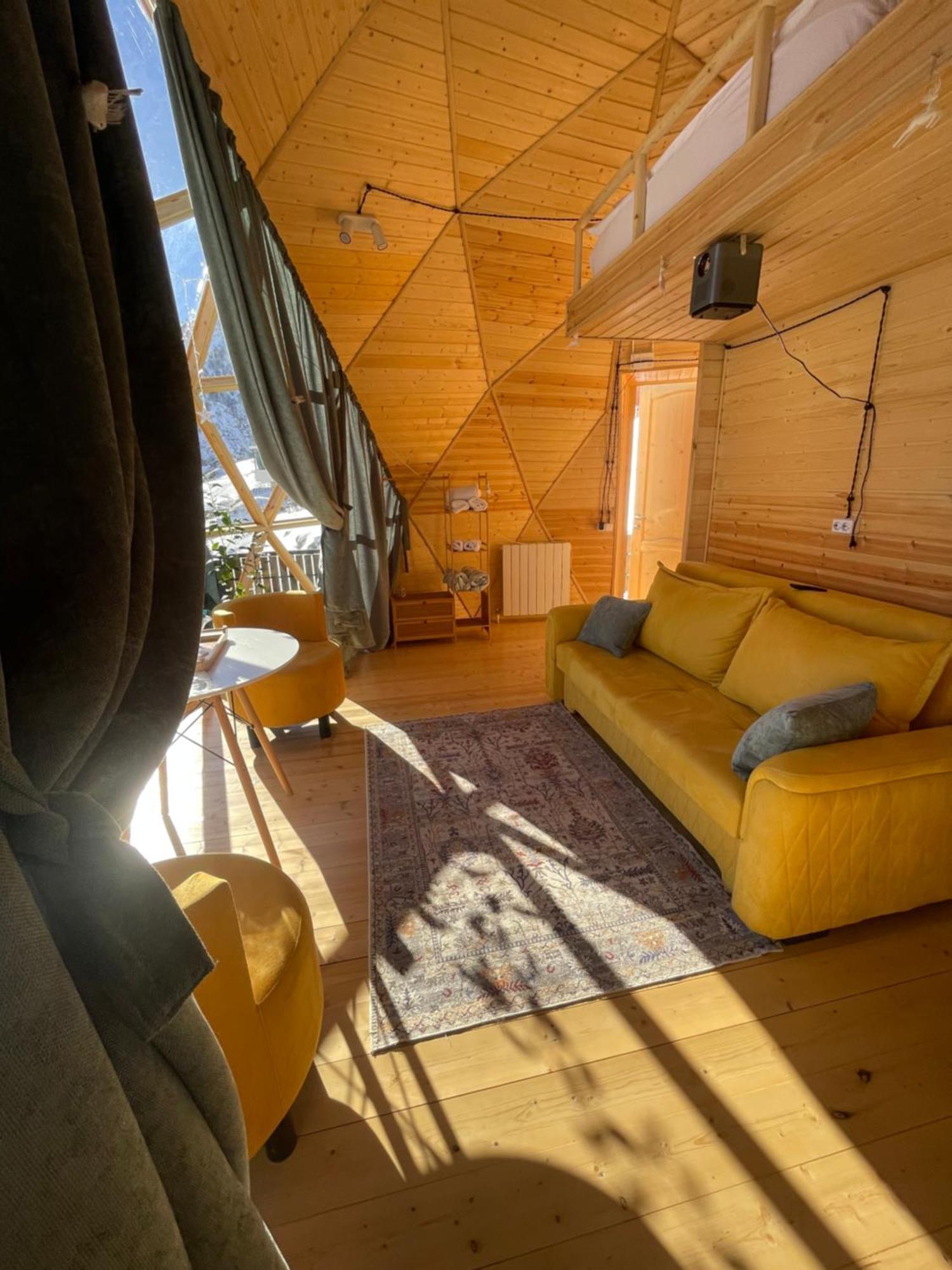 Gabua Glamping Villa Kazbegi Luaran gambar