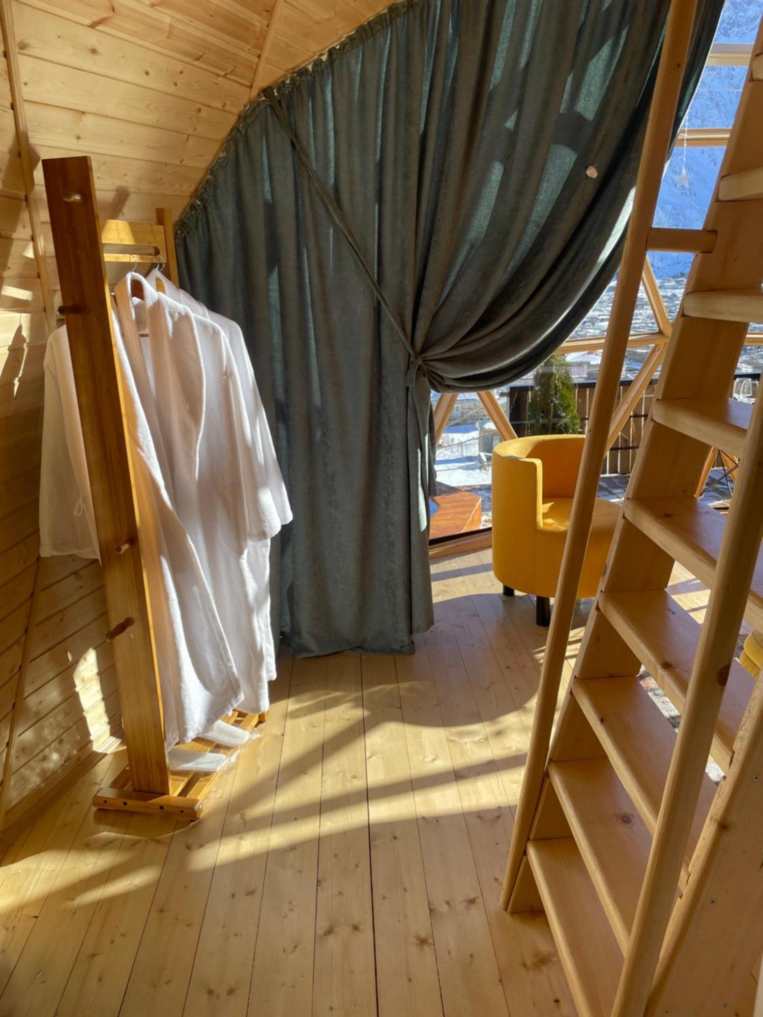 Gabua Glamping Villa Kazbegi Luaran gambar
