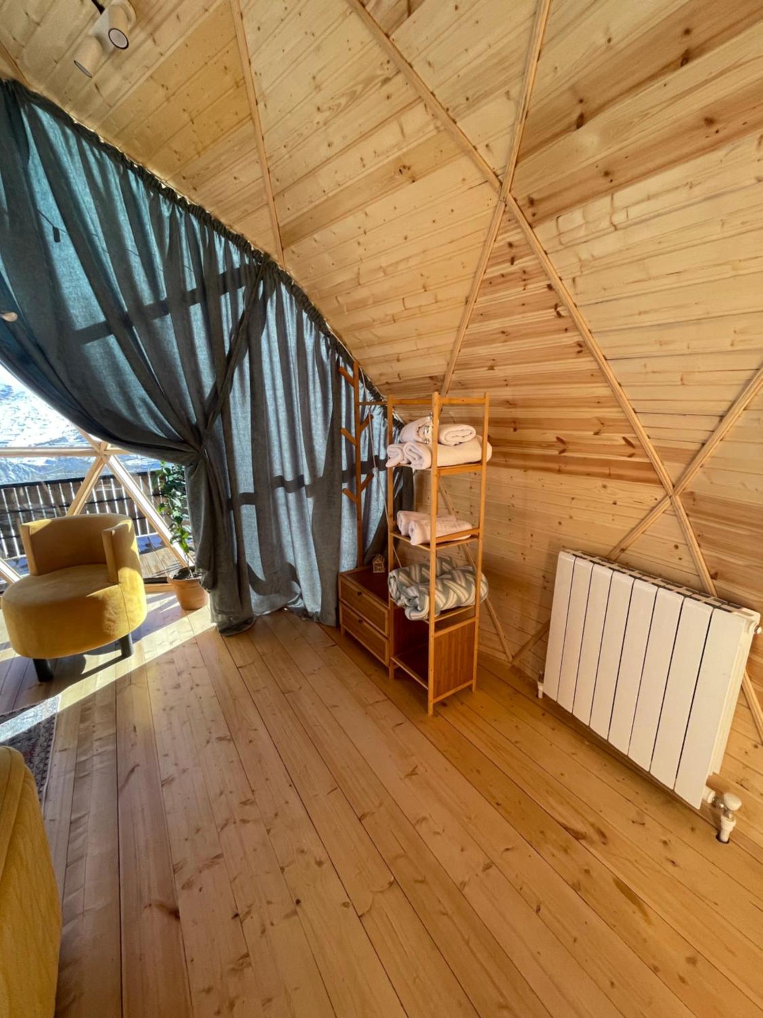 Gabua Glamping Villa Kazbegi Luaran gambar
